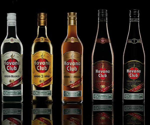 Gia đình nhà rượu rum Havana Club