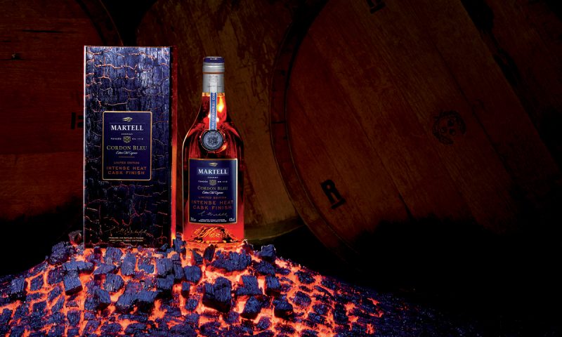 Quảng bá rượu Martell Cordon Bleu Intense HeatCask Finish 