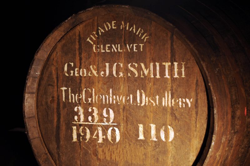 thùng gỗ dùng để ủ rượu glenlivet 