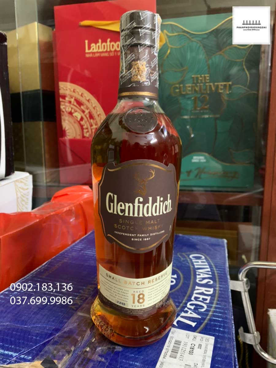 Ảnh thực tế rượu Glenfiddich 18 năm chính hãng tại Rượu Song Long 