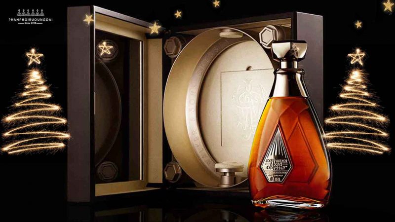 Hộp rượu sang trọng và đẳng cấp của John Walker & Sons Odyssey 