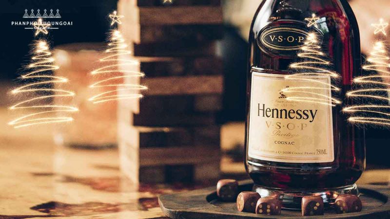 Rượu Hennessy Cognac Pháp là thức uống phù hợp cho giáng sinh 