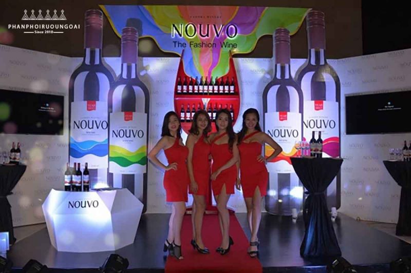 Rượu Vang Nouvo rượu vang dành cho phái nữ tài trợ cho Vietnam Fashion Show 
