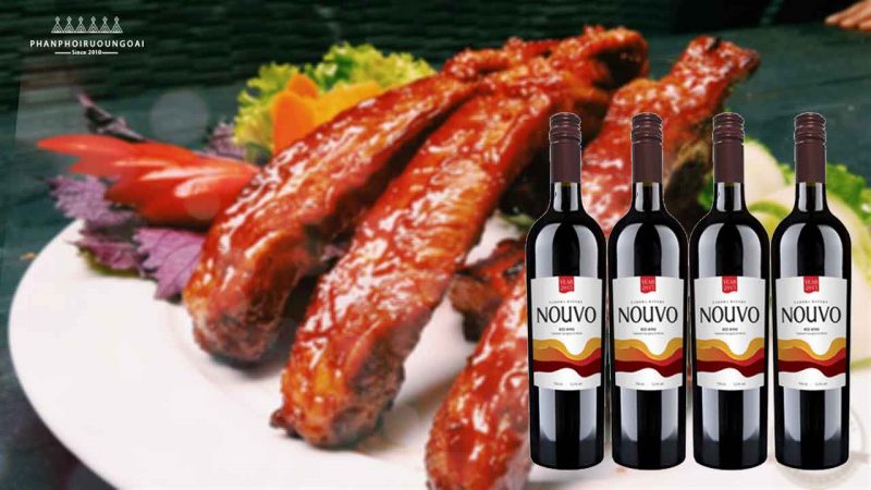 Thịt nướng kết hợp với rượu vang Nouvo Red Wine là tuyệt hảo 