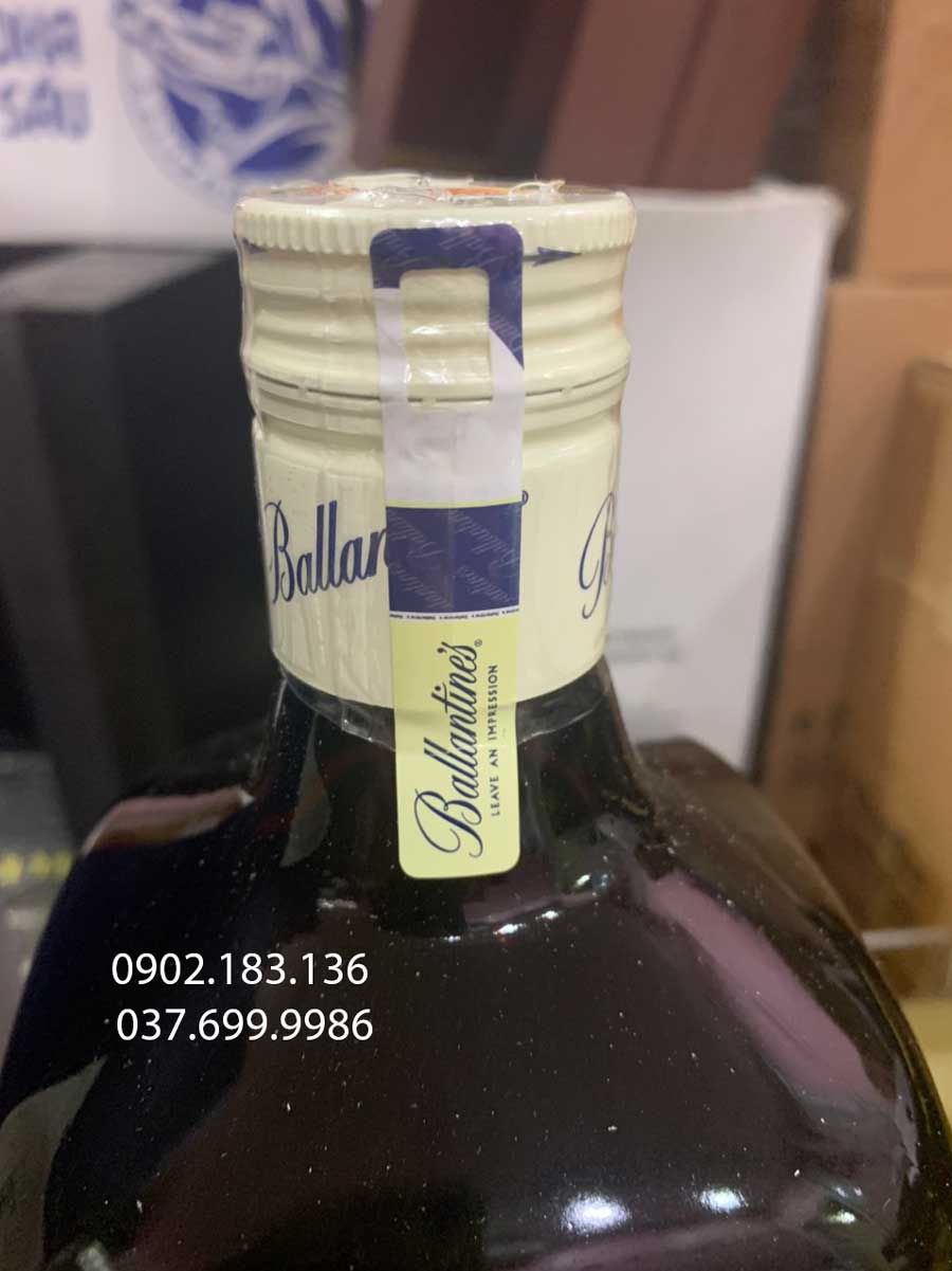 Tem nước của rượu Ballantine's Finest 2 lít hàng công ty tại Rượu Song Long 