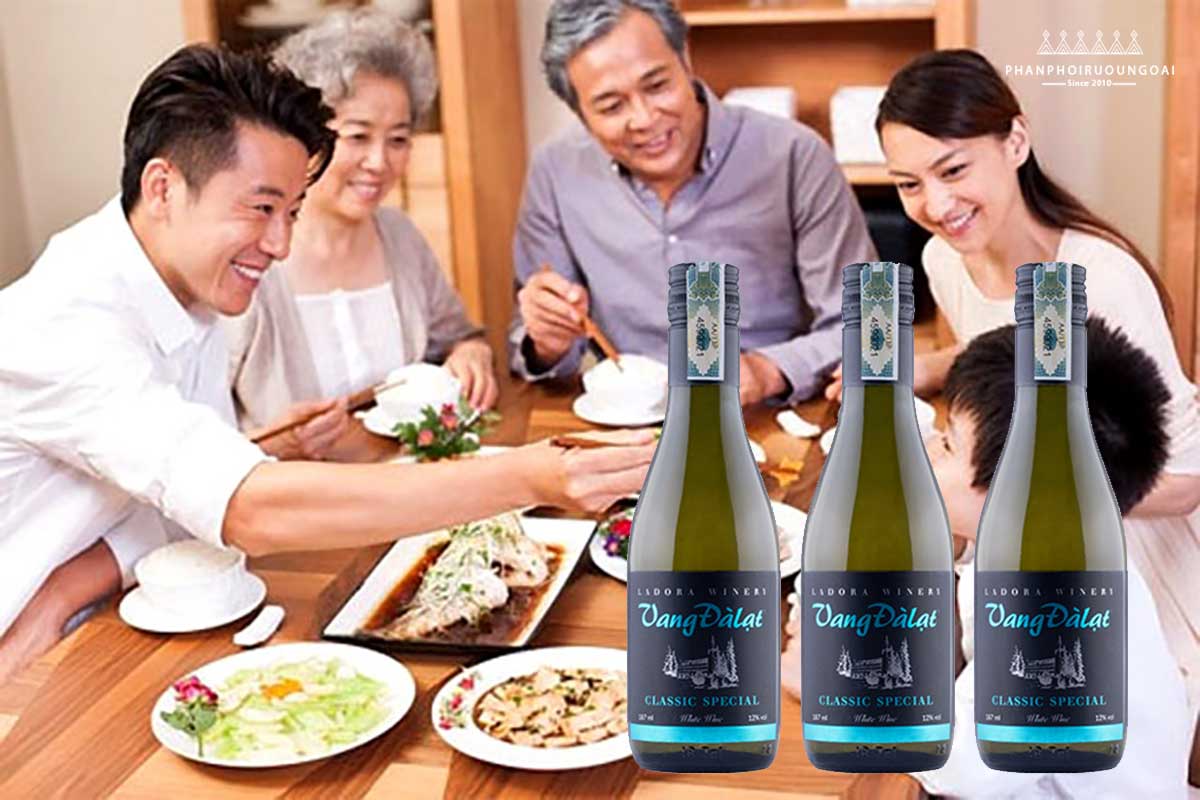 Vang đà lạt Classic Special White Wine 187 ml Bữa cơm gia đình ngon hơn với Vang đà lạt Classic Special White Wine 187 ml