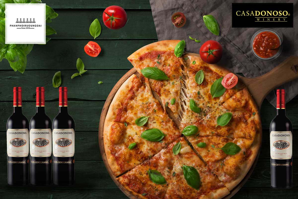 Rượu vang và Pizza Rượu vang Casa Donoso Clos Centenaire và Pizza