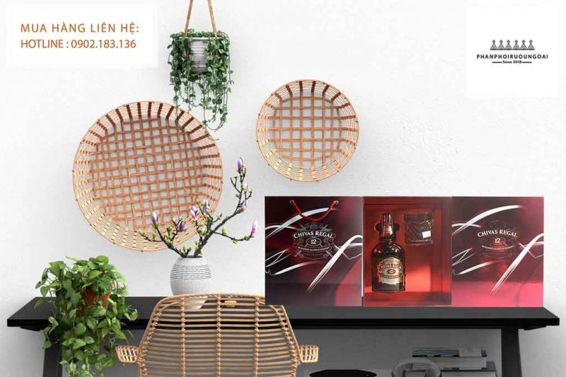 Rượu Chivas 12 năm hộp quà tết 2020 - sang trong và lịch lãm thích hợp cho biếu tặng 