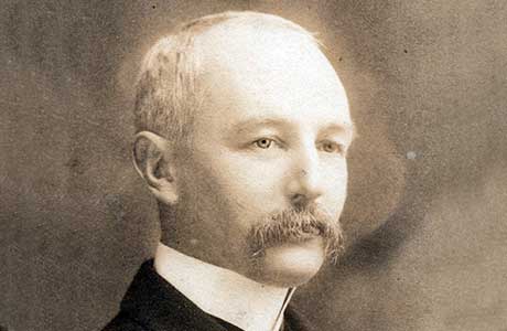 John Alexander Dewar người mở rộng việc kinh doanh của Dewar John Alexander Dewar người mở rộng việc kinh doanh của gia đình