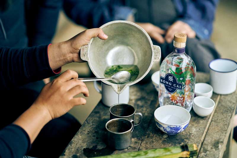 Câu chuyện về rượu Gin Sông Cái