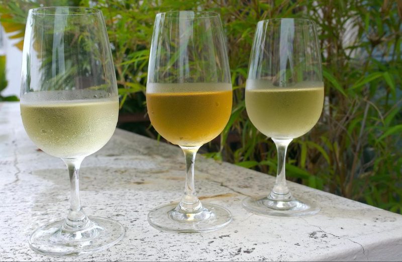 Tìm hiểu các loại rượu thuộc Full-Bodied White Wine 