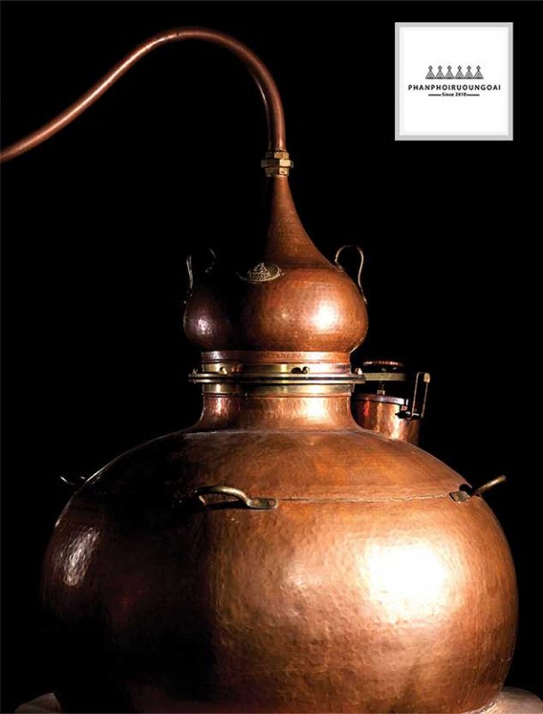 Tĩnh đồng trưng cất rượu Gin Sông Cái Tĩnh đồng trưng cất rượu Gin Sông Cái