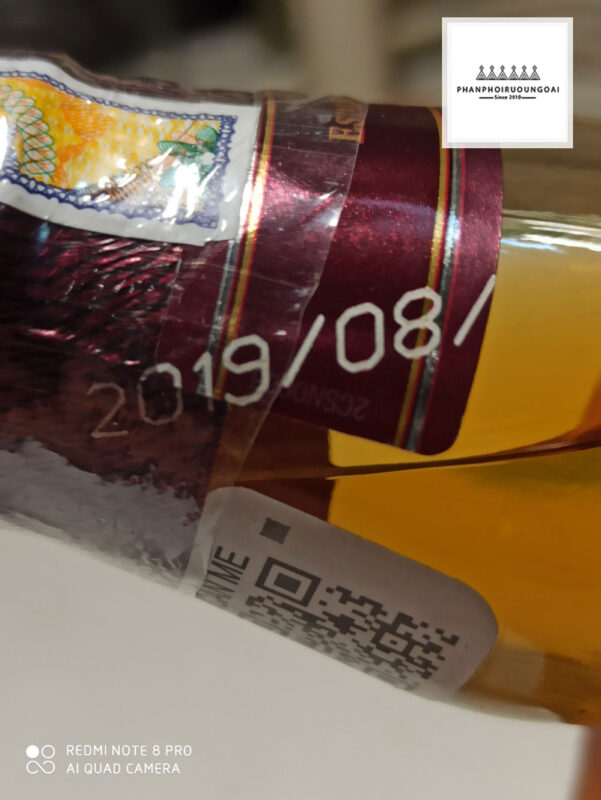 Mã Code ngày giờ đóng chai trên cổ chai Chivas 12 năm tuổi 