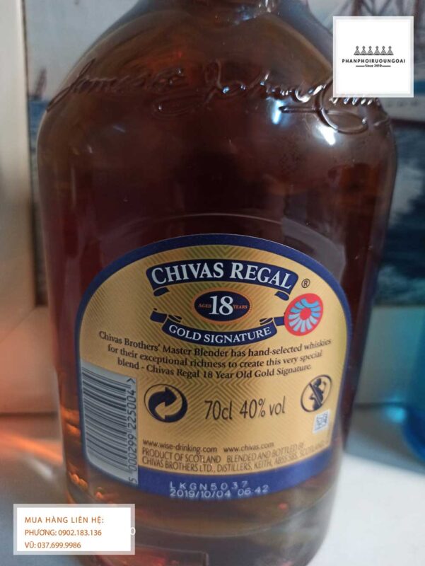 Mặt sau chai rượu Chivas 18 năm 2020 chính hãng 