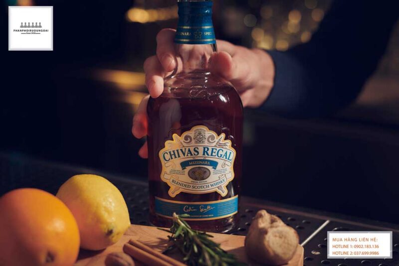 Rượu Chivas 12 năm Mizunara hay gọi gọi là Chivas 12 nhật