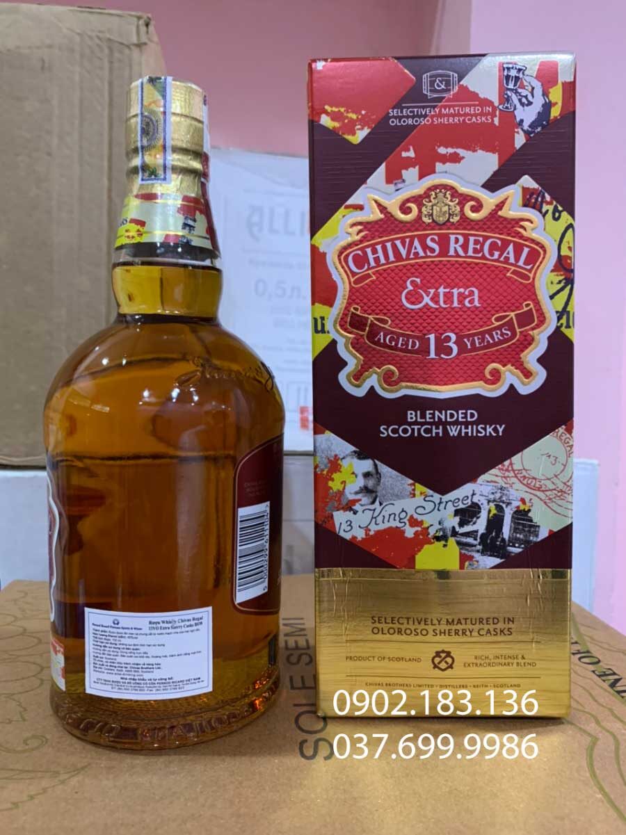 Rượu Chivas Extra 13 năm Sherry Cask và tem phụ của hãng PRVN Rượu Chivas Extra 13 năm Sherry Cask và tem phụ của hãng PRVN