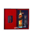 Ben Trong Ruou Johnnie Walker Blue Label Hop Qua Tet 2021