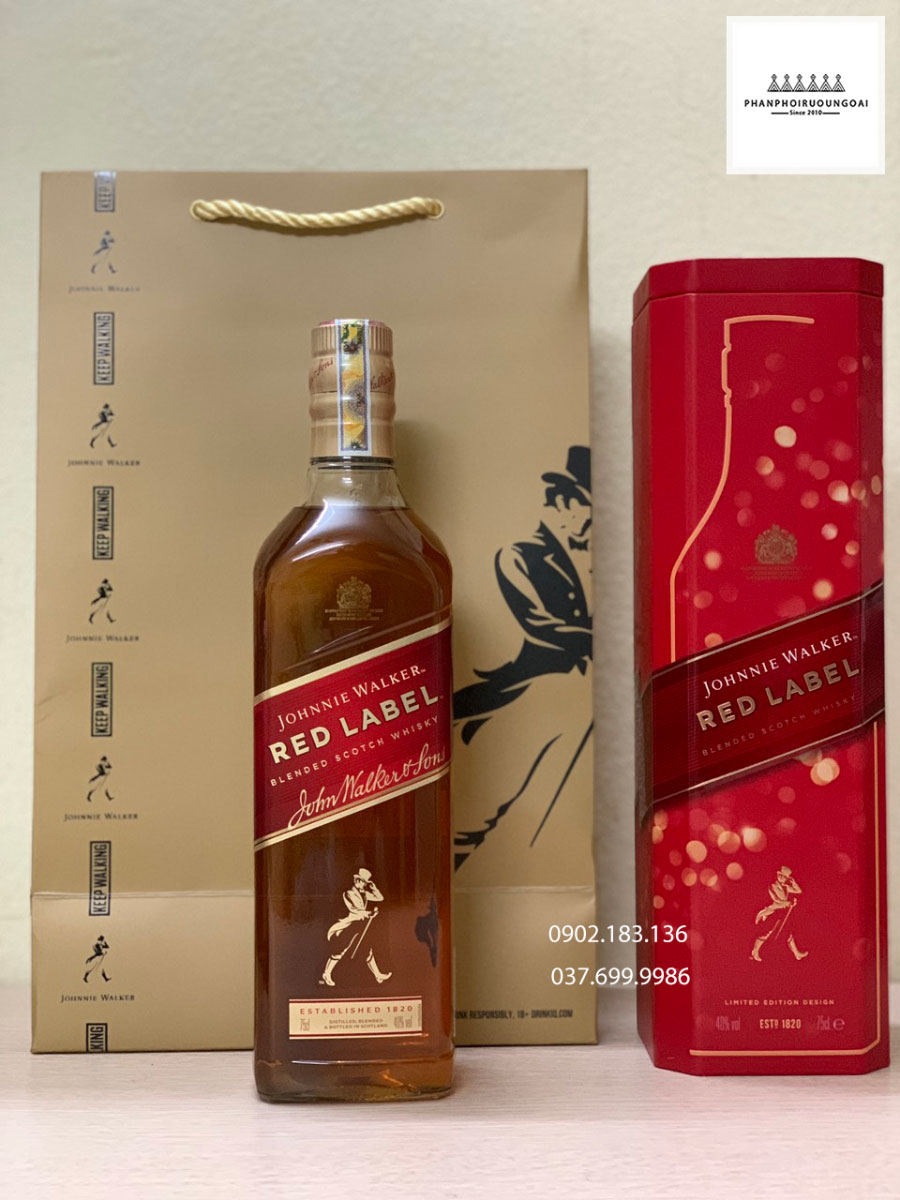 Hình ảnh thực tế chai rượu Johnnie Walker Red Label hộp quà tết 2021