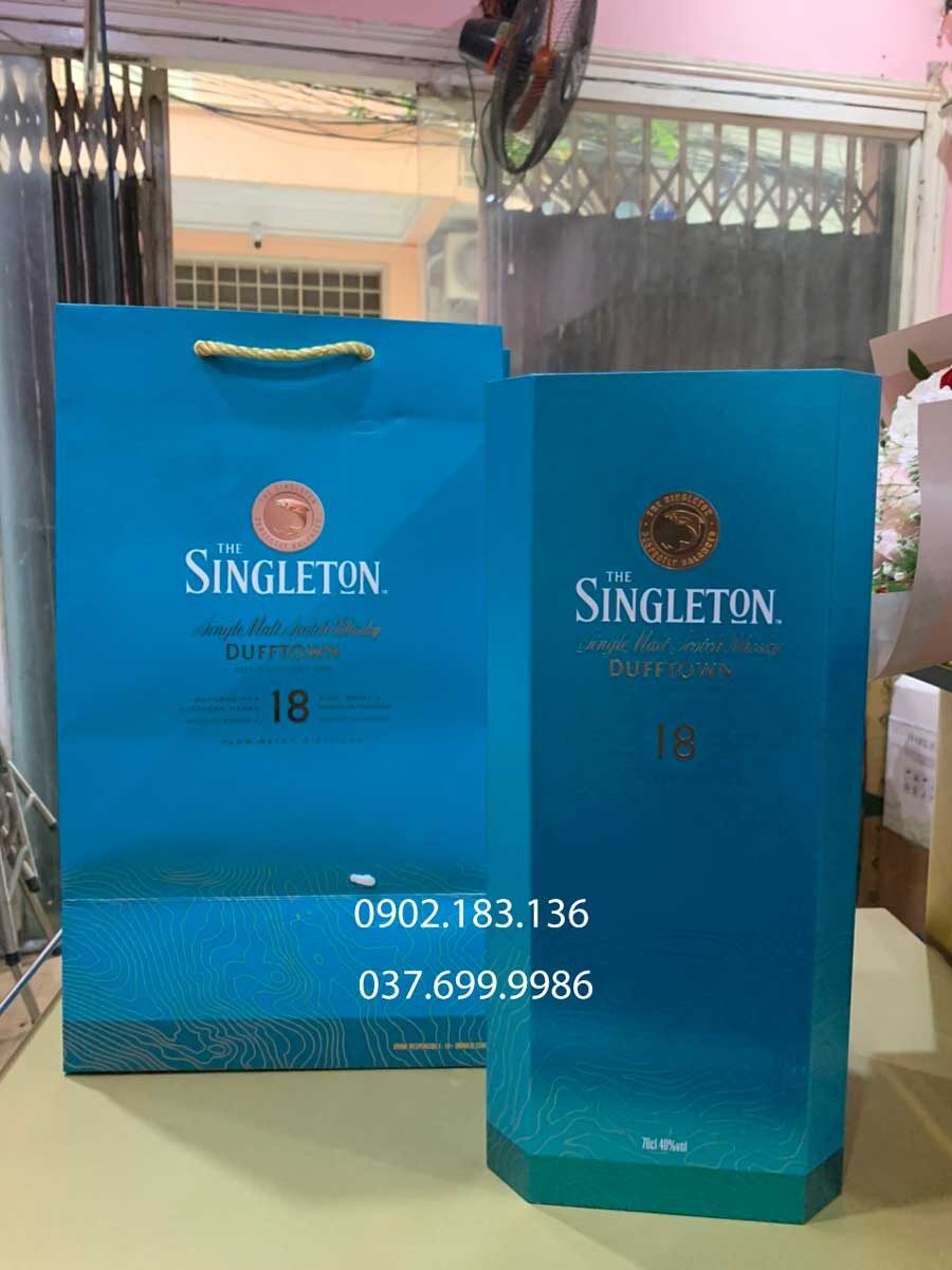 Ảnh rượu Singleton 18 hộp quà tết 2021 tại rượu Song Long 
