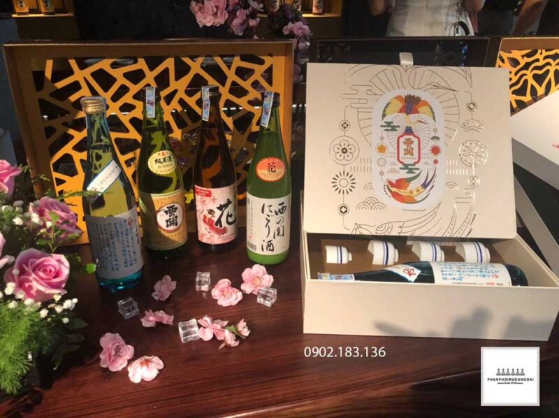 Mẫu tham khảo Sake hộp quà tết 2021