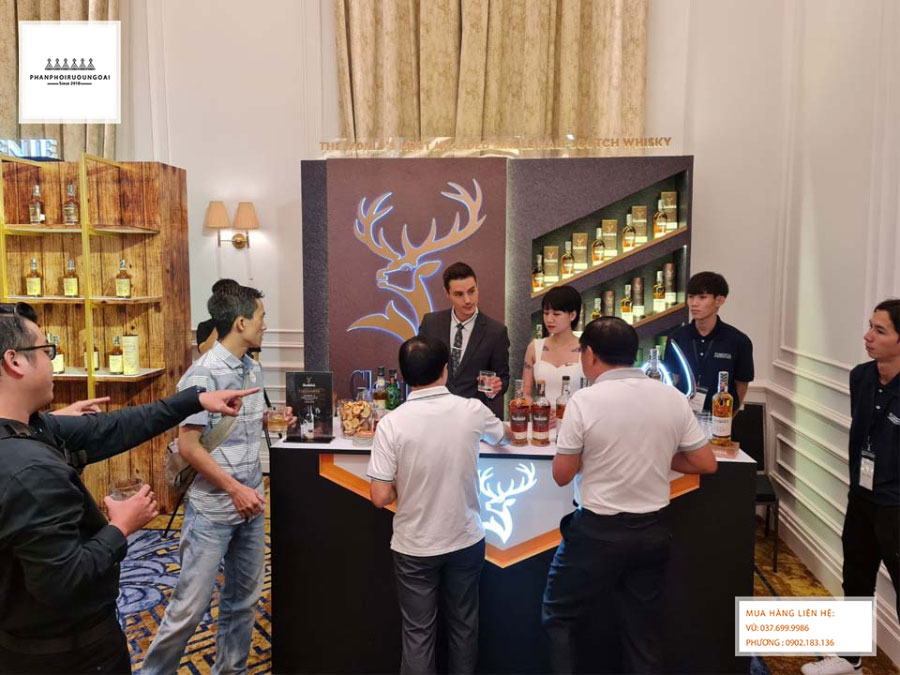 Nhà The Glenfiddich giải thích sự khác biệt của The Glenfiddich so với các loại rượu Whisky khác