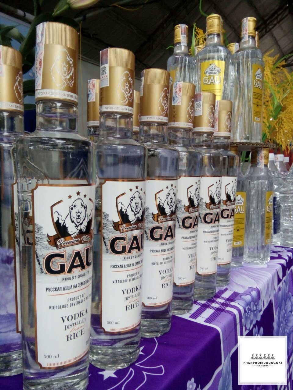 Ảnh Rượu Vodka Gấu Chai Thuỷ Tinh 