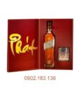 Ben Trong Hop Ruou Johnnie Walker 18 Nam Hop Qua Tet 2022