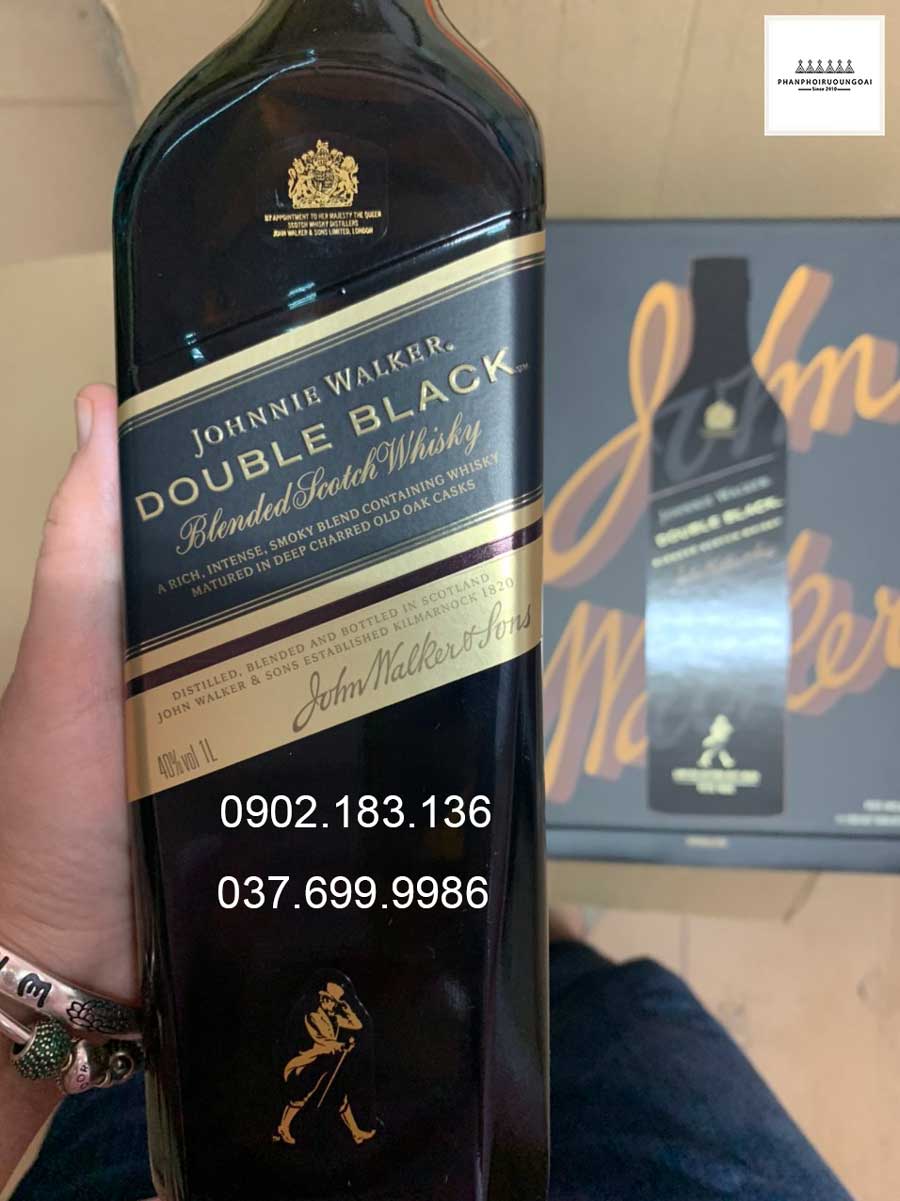 Johnnie Walker Double Black Label tết 2022 Chai Rượu Johnnie Walker Double Black Label tết 2022 sang trọng và lịch lãm