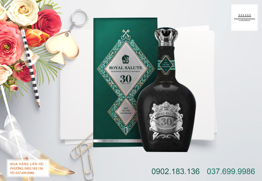 Rượu Royal Salute 30 năm Hình ảnh Rượu Chivas 30 năm