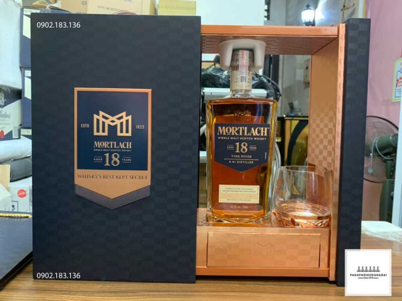 Ảnh thực tế rượu Mortlach 18 năm hộp quà tết 2023