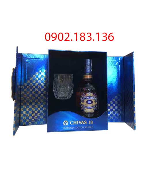 Bên trong hộp rượu Chivas 18 hộp quà 2023