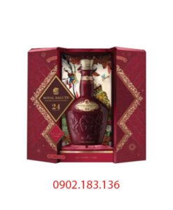 Rượu Chivas 24 hộp quà tết 2023 lấy cảm hứng vẻ đẹp vương quyền cung điện Buckingham