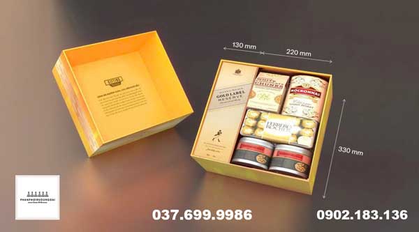 Mẫu hộp Hamper và Johnnie Walker Gold Label tết 2024