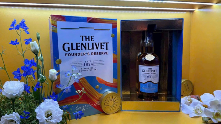 Rượu Glenlivet Founder's Reserve hộp tết 2025