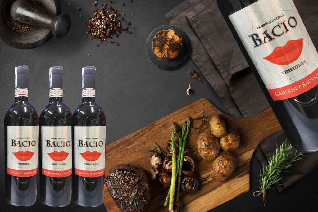 Rượu vang ý Bacio Cabernet Sauvignon Rượu vang ý giá rẻ Bacio Cabernet Sauvignon và món ăn ngon