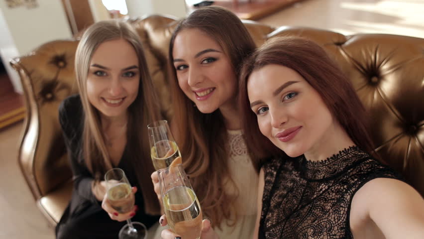 Thuật ngữ Brut có nghĩa là gì